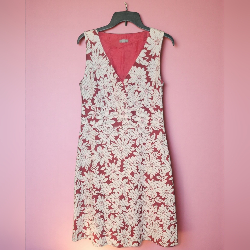 Ann Taylor Red and White Floral Midi Dress